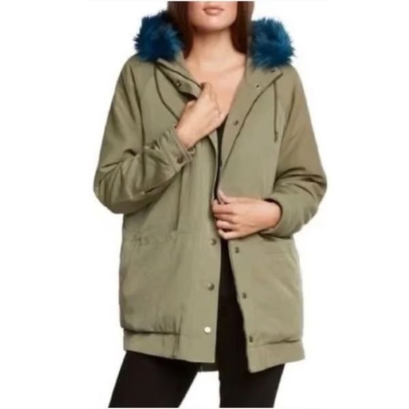 Like New, Willow & Clay With Peach and Black Faux Fur Hood Sz Med - Picture 1 of 7